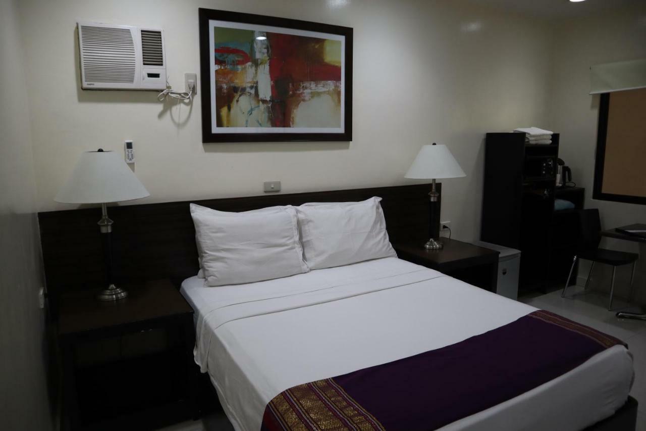 Domicilio Lorenzo Davao City Extérieur photo