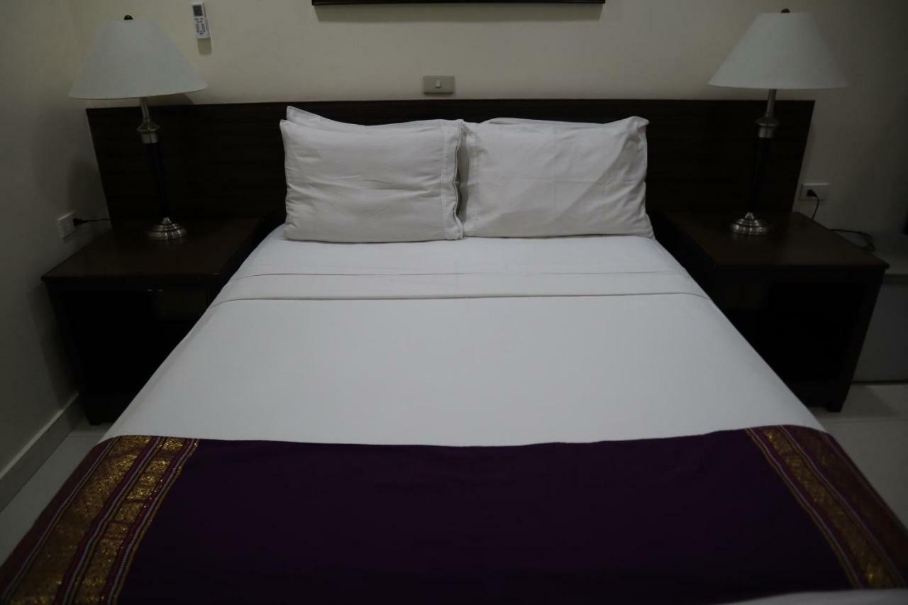 Domicilio Lorenzo Davao City Extérieur photo
