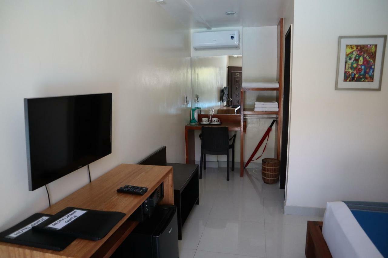 Domicilio Lorenzo Davao City Extérieur photo