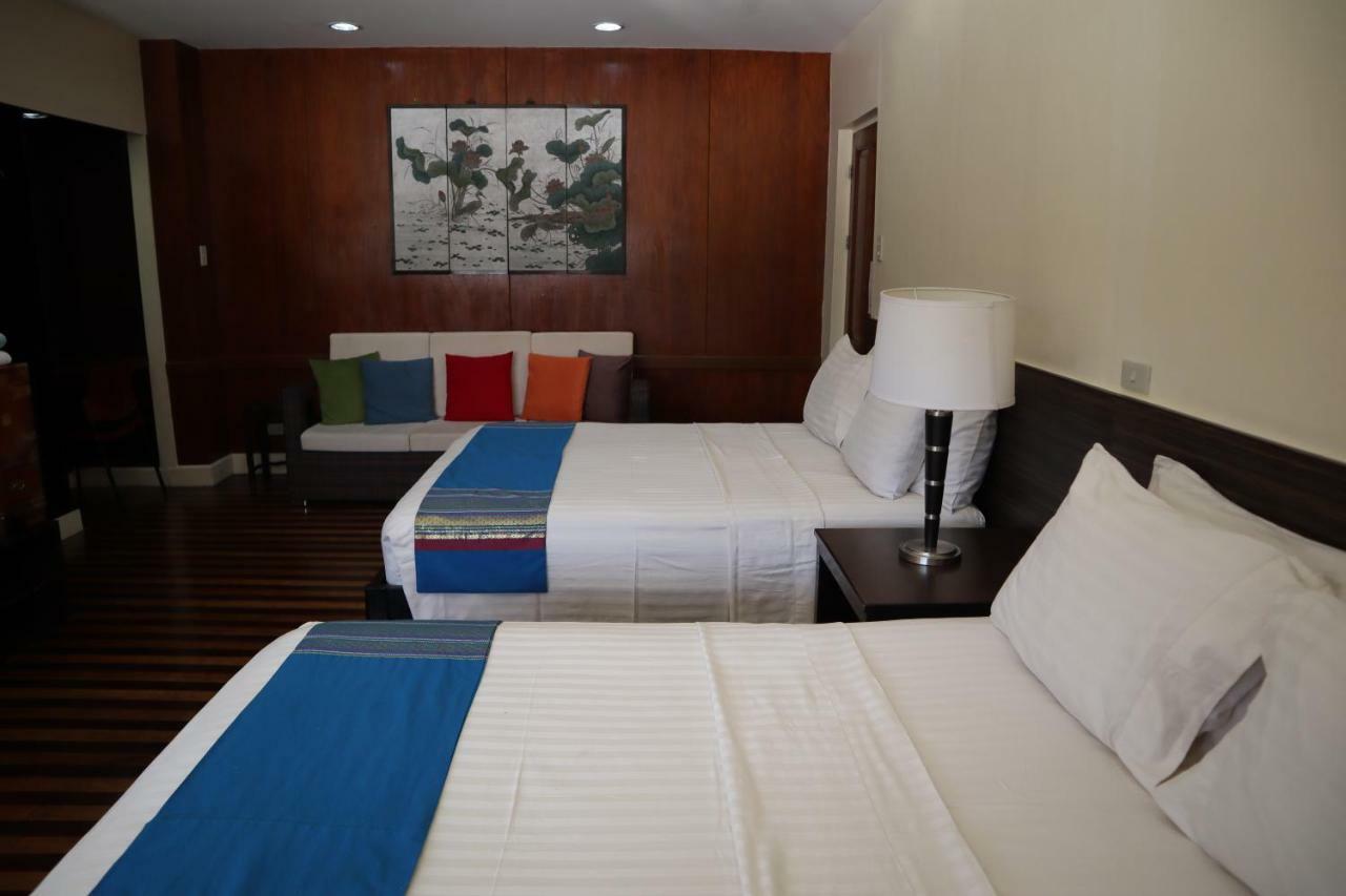 Domicilio Lorenzo Davao City Extérieur photo