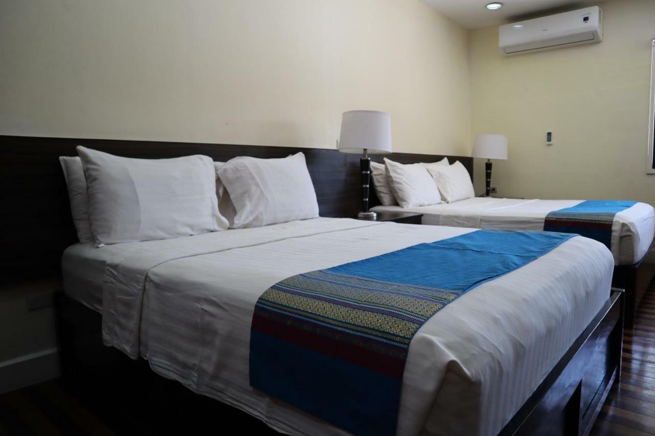 Domicilio Lorenzo Davao City Extérieur photo