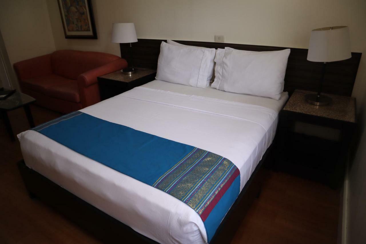 Domicilio Lorenzo Davao City Extérieur photo