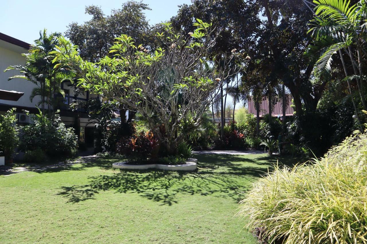 Domicilio Lorenzo Davao City Extérieur photo