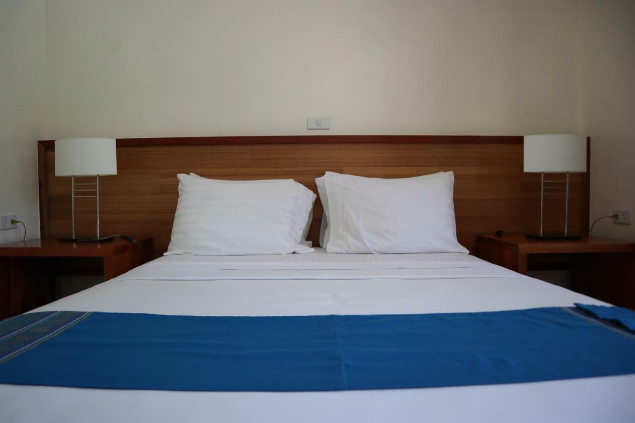 Domicilio Lorenzo Davao City Extérieur photo