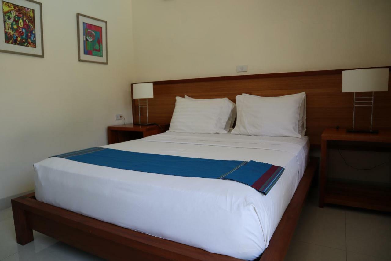 Domicilio Lorenzo Davao City Extérieur photo