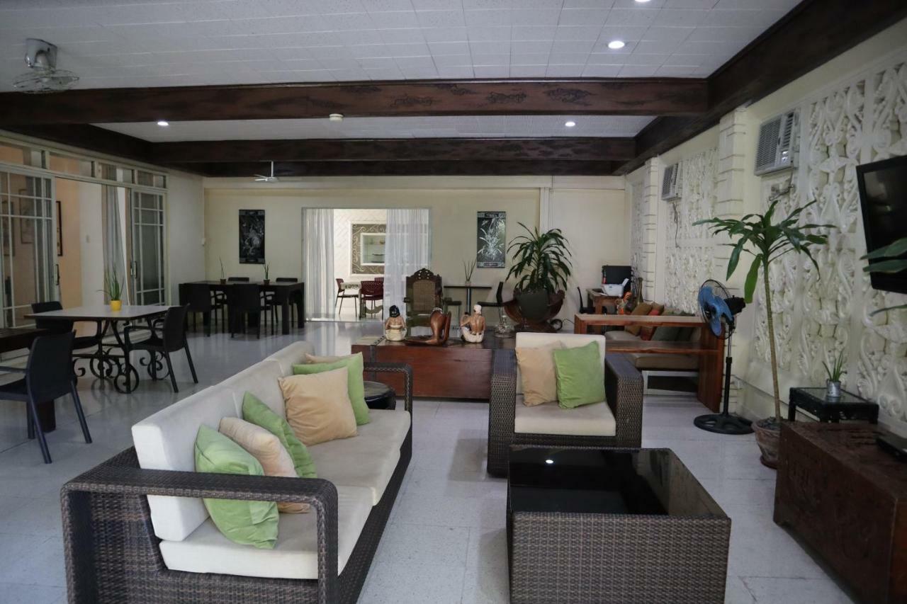 Domicilio Lorenzo Davao City Extérieur photo